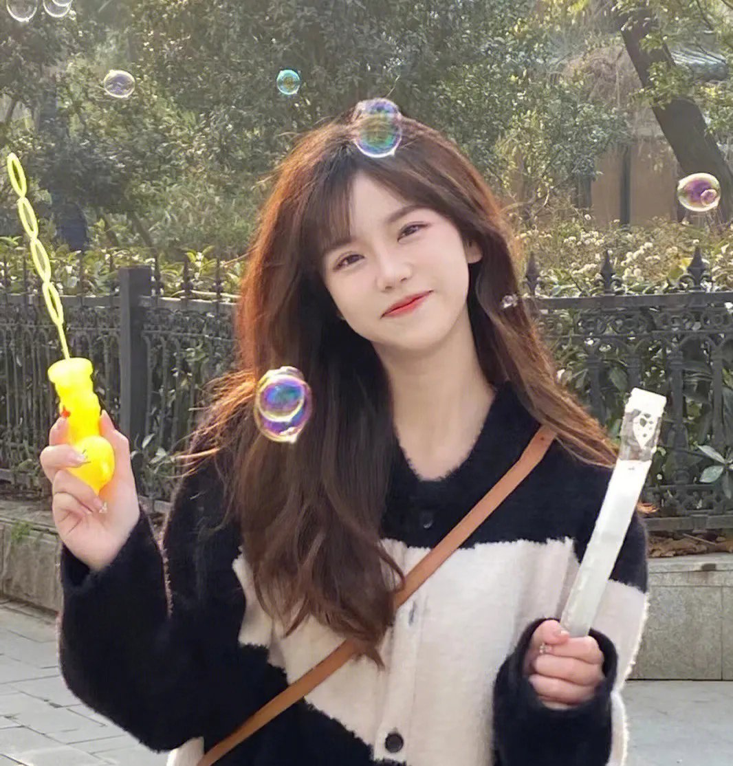 偷听心声岳父全家追着我宠